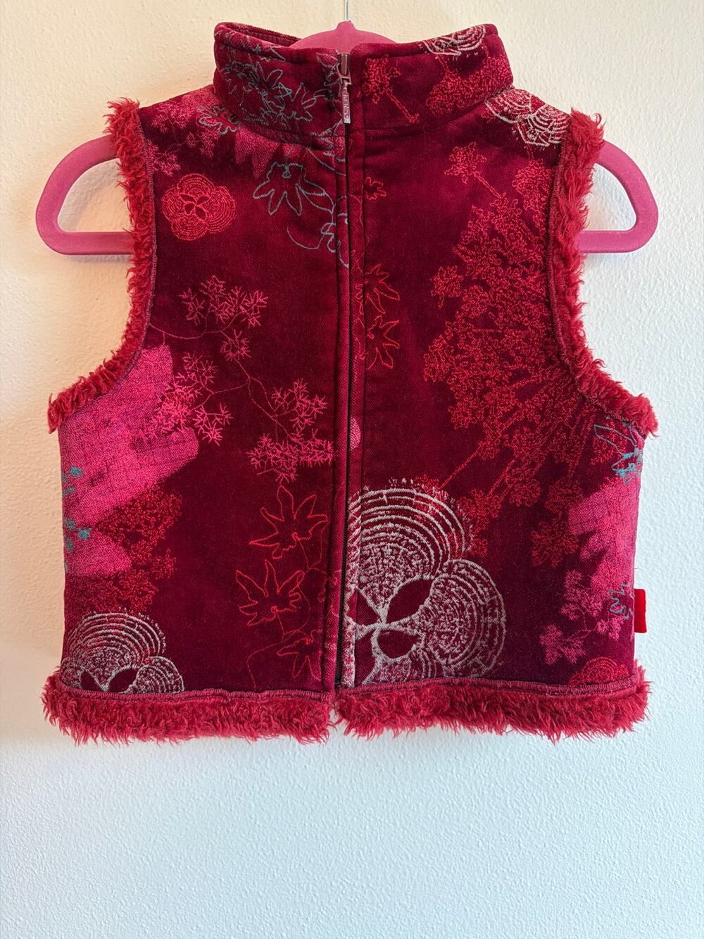 Vintage KENZO Girls Red Faux Suede and Fur Floral Pattern Zip-Up Y2K Vest | Sz 6